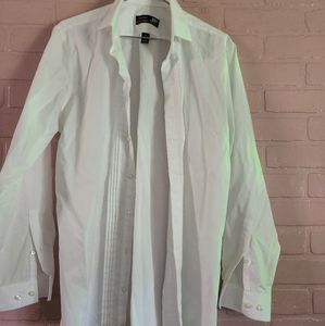 Mens size medium tux shirt, 15-15.5